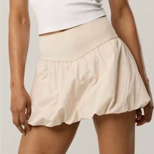 NWT Aerie Real Me Bubble Skirt Cake Batter XS